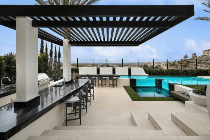 Pergola installation