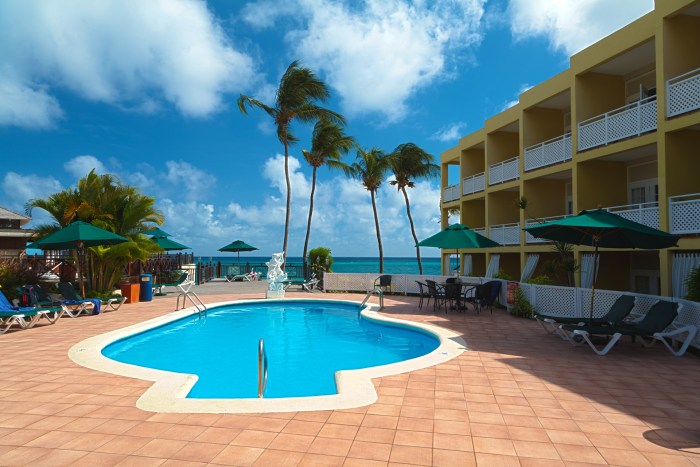 Pool And Hotel Free Stock Photo - Public Domain Pictures